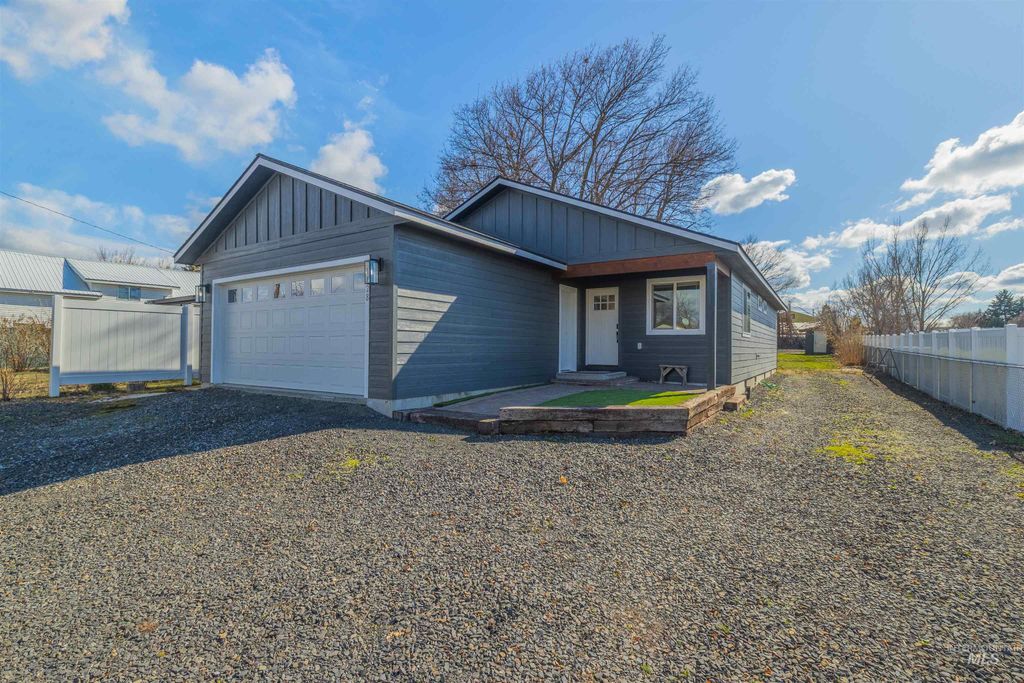 1128 Bryden Ave., Lewiston, ID 83501