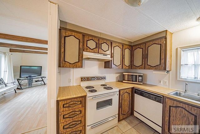 251 E 90 S, Blackfoot, ID 83221