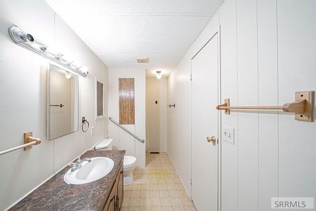 251 E 90 S, Blackfoot, ID 83221