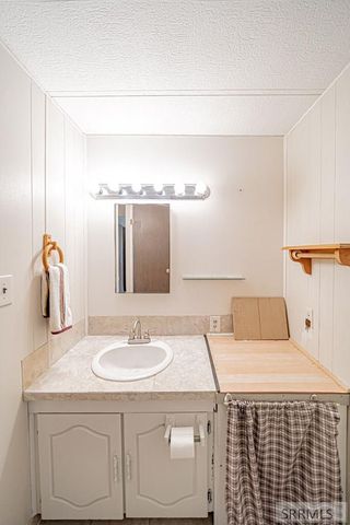 251 E 90 S, Blackfoot, ID 83221