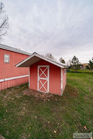 251 E 90 S, Blackfoot, ID 83221