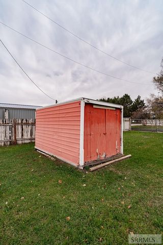 251 E 90 S, Blackfoot, ID 83221