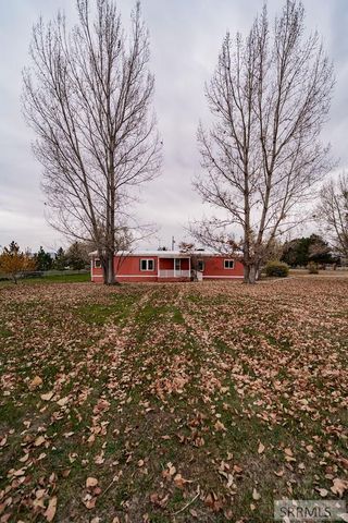 251 E 90 S, Blackfoot, ID 83221