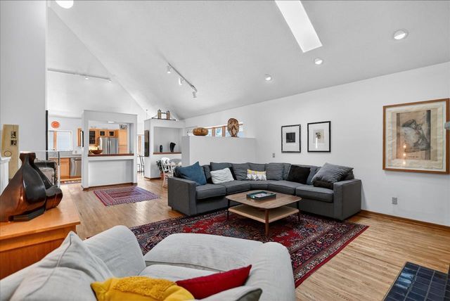14 Allen Street, Madison, WI 53726