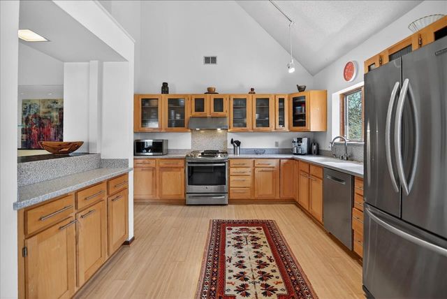 14 Allen Street, Madison, WI 53726