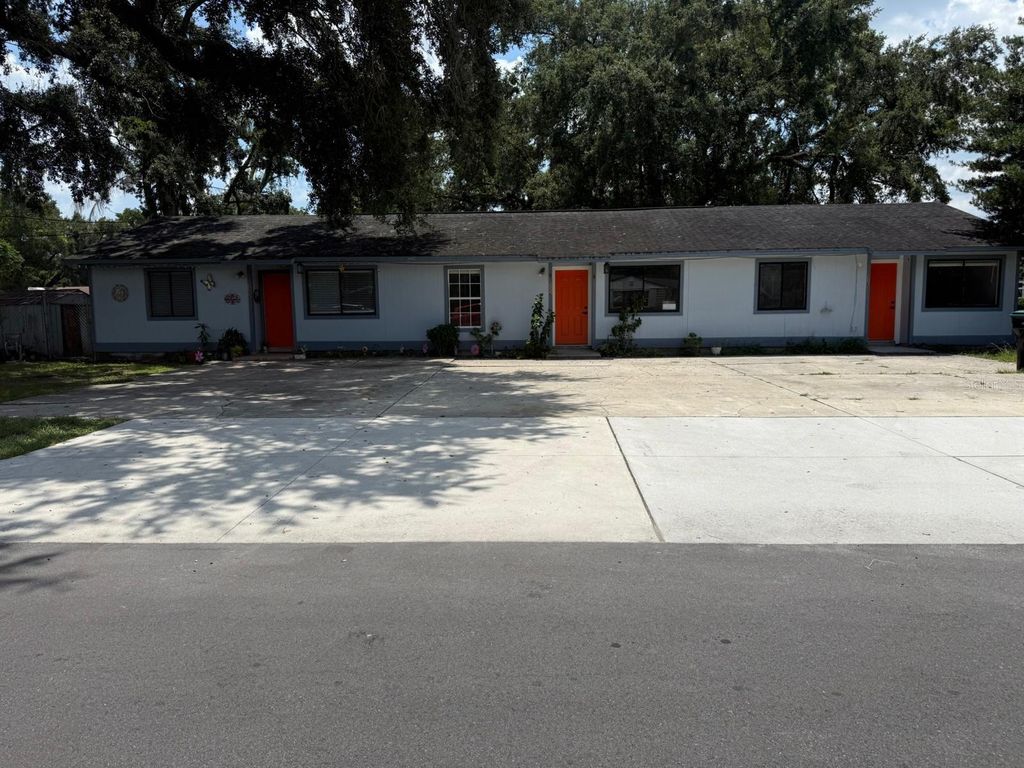 Image 1 of property listing at 328 PINE STREET, Orlando, FL 32824