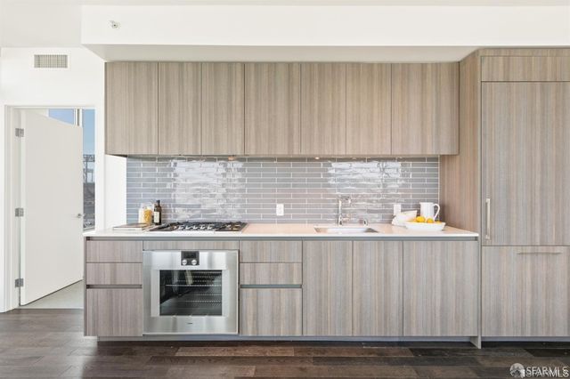 1000 3rd Street 1204, San Francisco, CA 94158