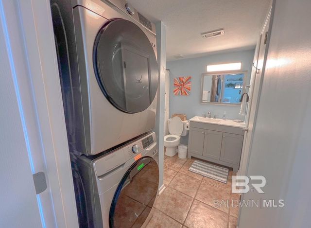 1027 WEST BEACH Boulevard 313, Gulf Shores, AL 36542