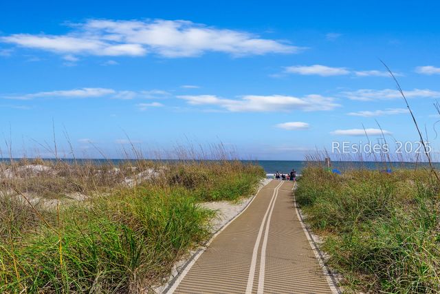 45 Folly Field Rd Apt 16L, Hilton Head Island, SC 29928