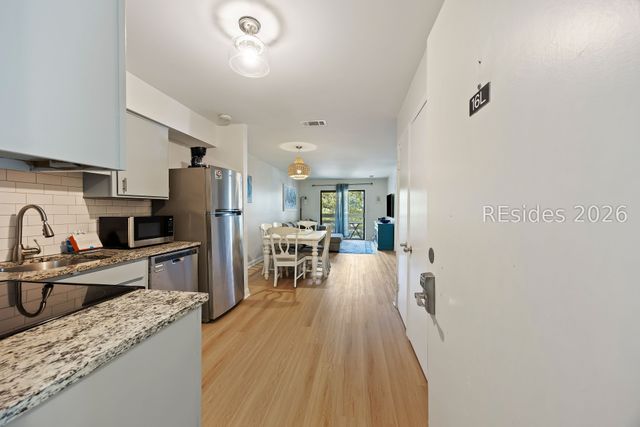 45 Folly Field Rd Apt 16L, Hilton Head Island, SC 29928