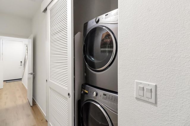 425 Outrigger Ln, West Sacramento, CA 95605