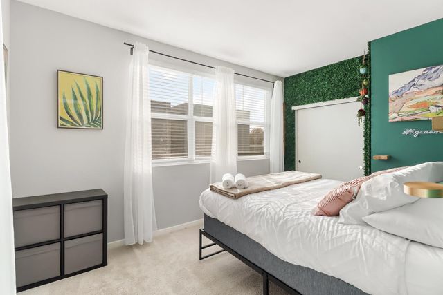 425 Outrigger Ln, West Sacramento, CA 95605