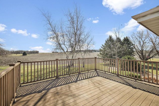 1854 Sheryl Lane, Stoughton, WI 53589