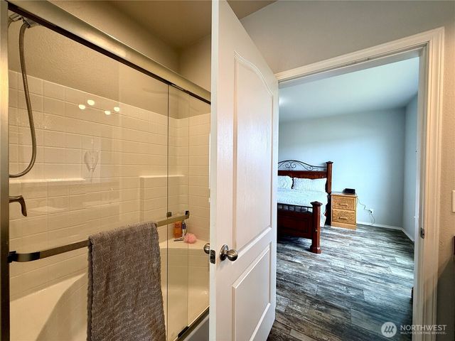 642 Weatherwax Loop NE, Ocean Shores, WA 98569