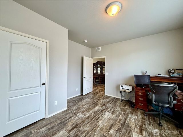 642 Weatherwax Loop NE, Ocean Shores, WA 98569