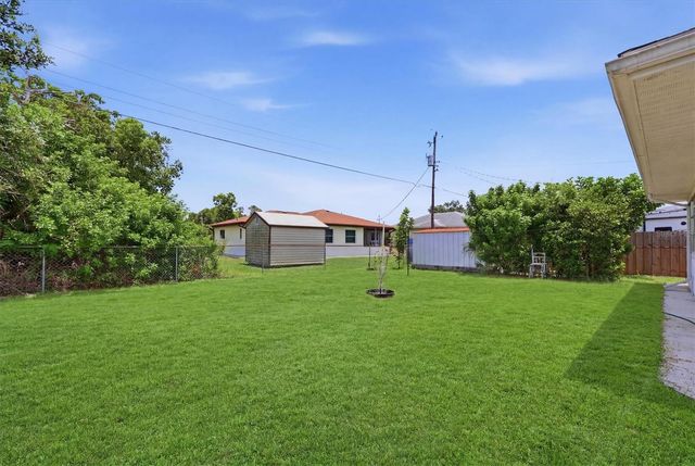 329 SAN BENITO AVENUE, North Port, FL 34287