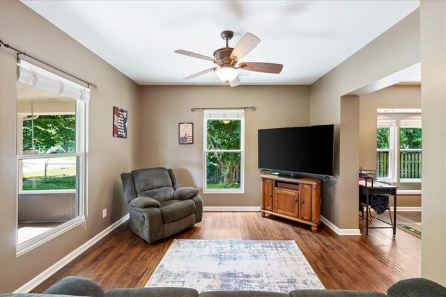 429 Main Street, Linwood, KS 66052