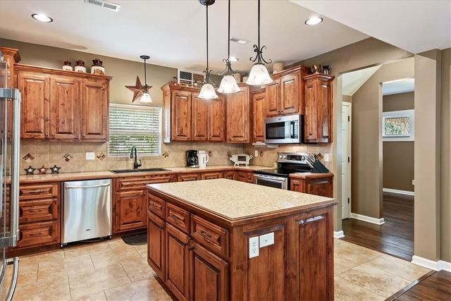 429 Main Street, Linwood, KS 66052