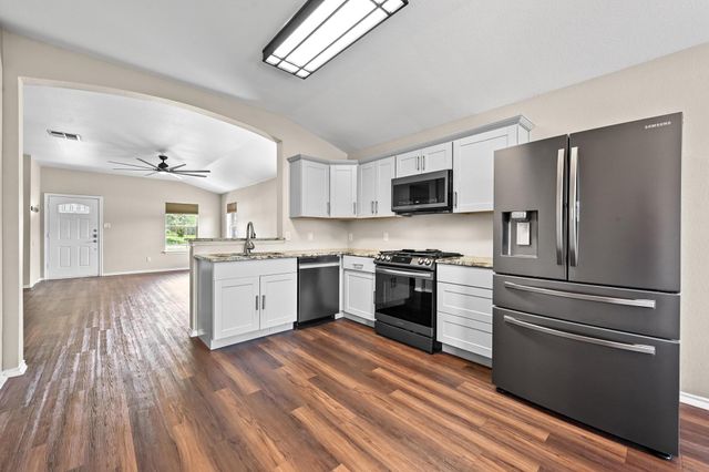 250 Western DR, Kyle, TX 78640