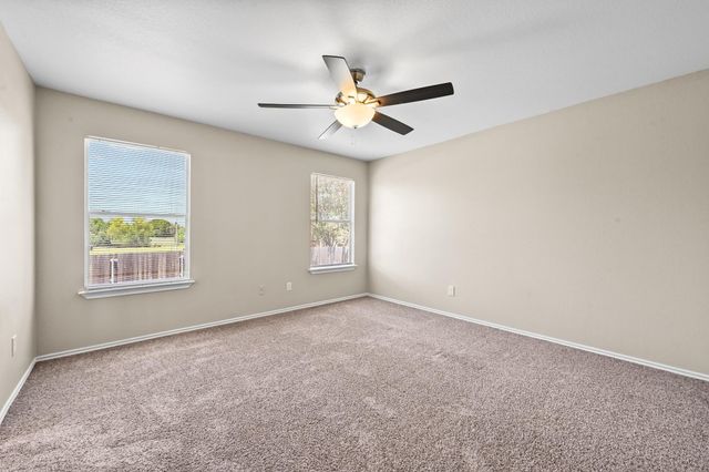 250 Western DR, Kyle, TX 78640