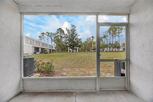 2371 LAKE WOODBERRY CIRCLE, Brandon, FL 33510