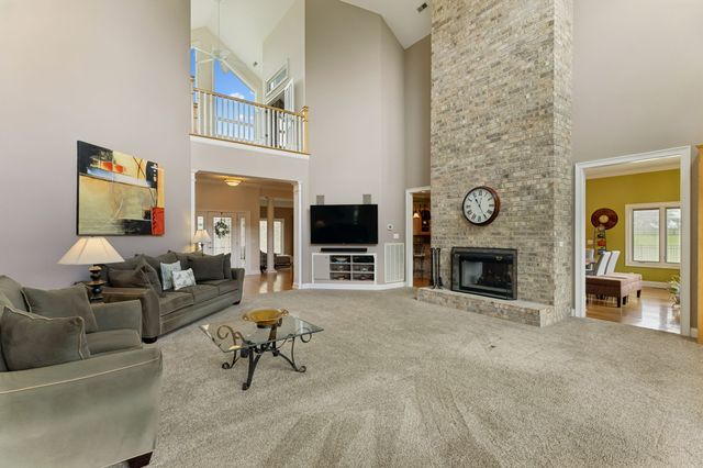 1810 Savannah Springs Dr, Franklin, TN 37064