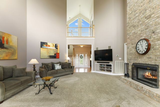 1810 Savannah Springs Dr, Franklin, TN 37064