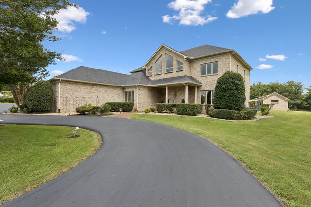 1810 Savannah Springs Dr, Franklin, TN 37064
