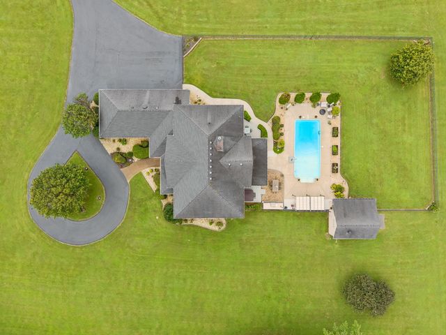 1810 Savannah Springs Dr, Franklin, TN 37064