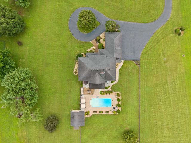 1810 Savannah Springs Dr, Franklin, TN 37064