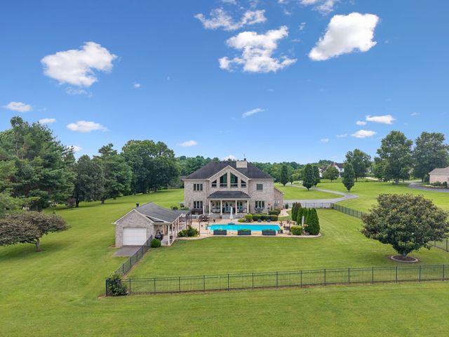 1810 Savannah Springs Dr, Franklin, TN 37064
