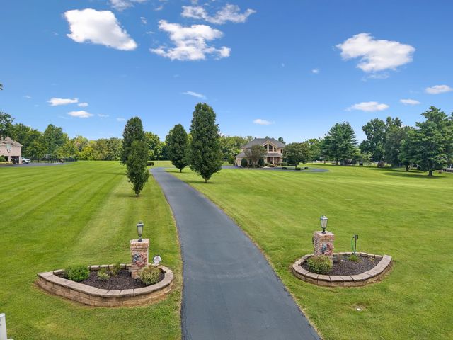 1810 Savannah Springs Dr, Franklin, TN 37064