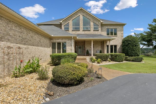1810 Savannah Springs Dr, Franklin, TN 37064