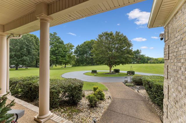 1810 Savannah Springs Dr, Franklin, TN 37064