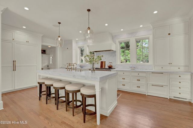 1411 Live Oak Parkway, Wilmington, NC 28403