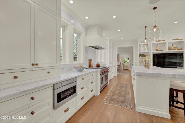 1411 Live Oak Parkway, Wilmington, NC 28403