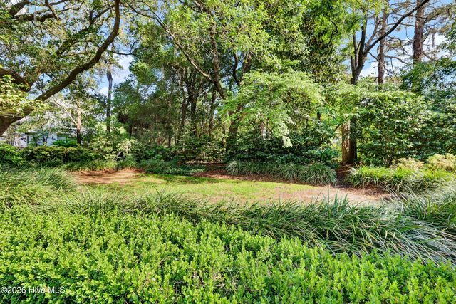 1411 Live Oak Parkway, Wilmington, NC 28403