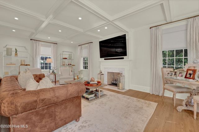 1411 Live Oak Parkway, Wilmington, NC 28403