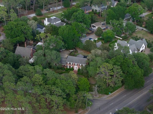1411 Live Oak Parkway, Wilmington, NC 28403