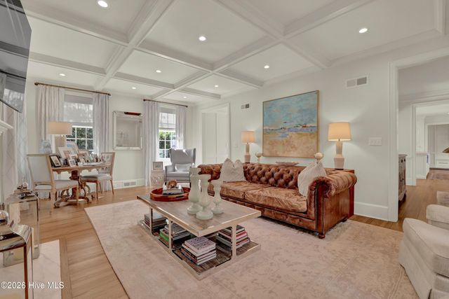 1411 Live Oak Parkway, Wilmington, NC 28403