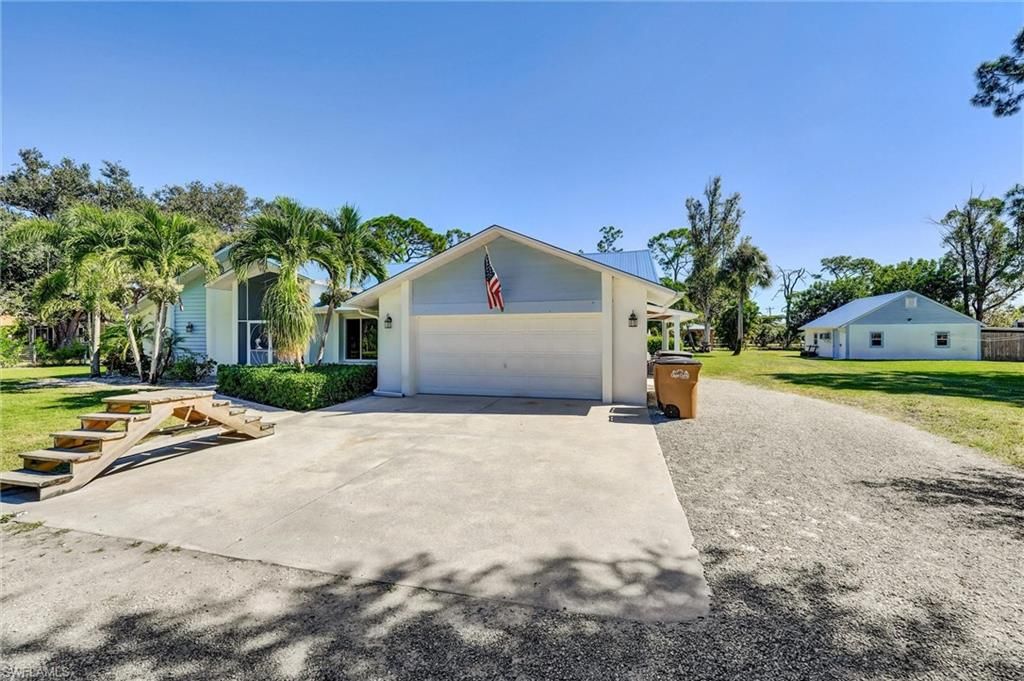 17040 Pleasure RD, Cape Coral, FL 33909
