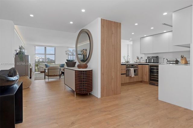 1111 Crandon Blvd A501, Key Biscayne, FL 33149