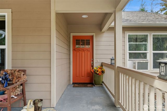 8992 Denise Place NE, Bremerton, WA 98311