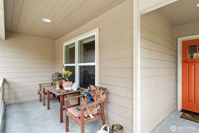 8992 Denise Place NE, Bremerton, WA 98311