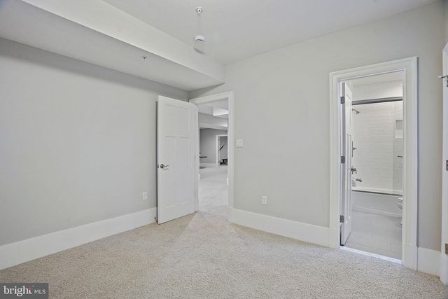 6941 WINTERBERRY LN, Bethesda, MD 20817