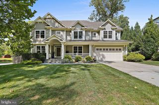 6941 WINTERBERRY LN, Bethesda, MD 20817