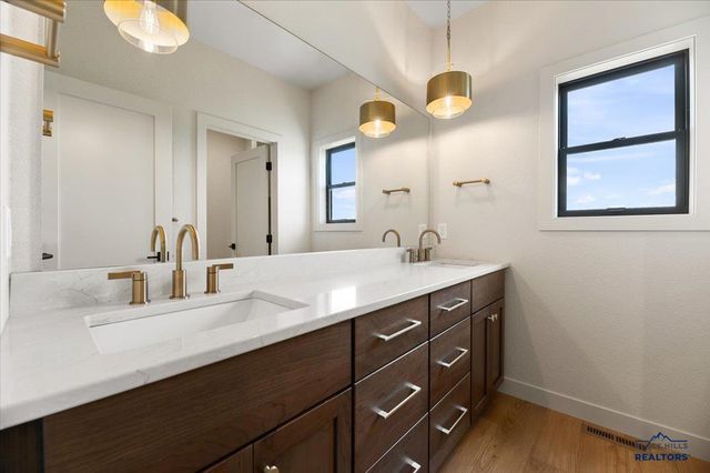 7726 BROOKS LOOP, Spearfish, SD 57783