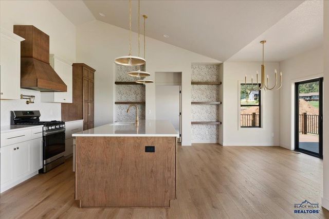 7726 BROOKS LOOP, Spearfish, SD 57783