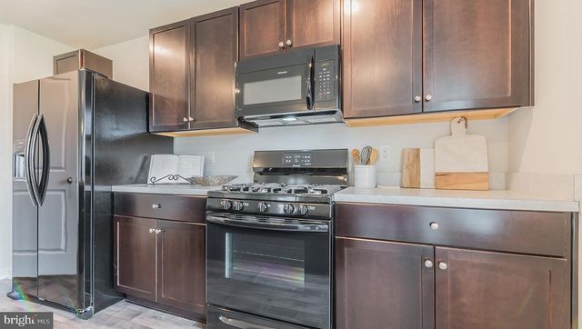 319 MONTEREY DR, Egg Harbor Township, NJ 08234