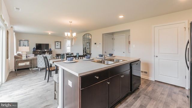 319 MONTEREY DR, Egg Harbor Township, NJ 08234